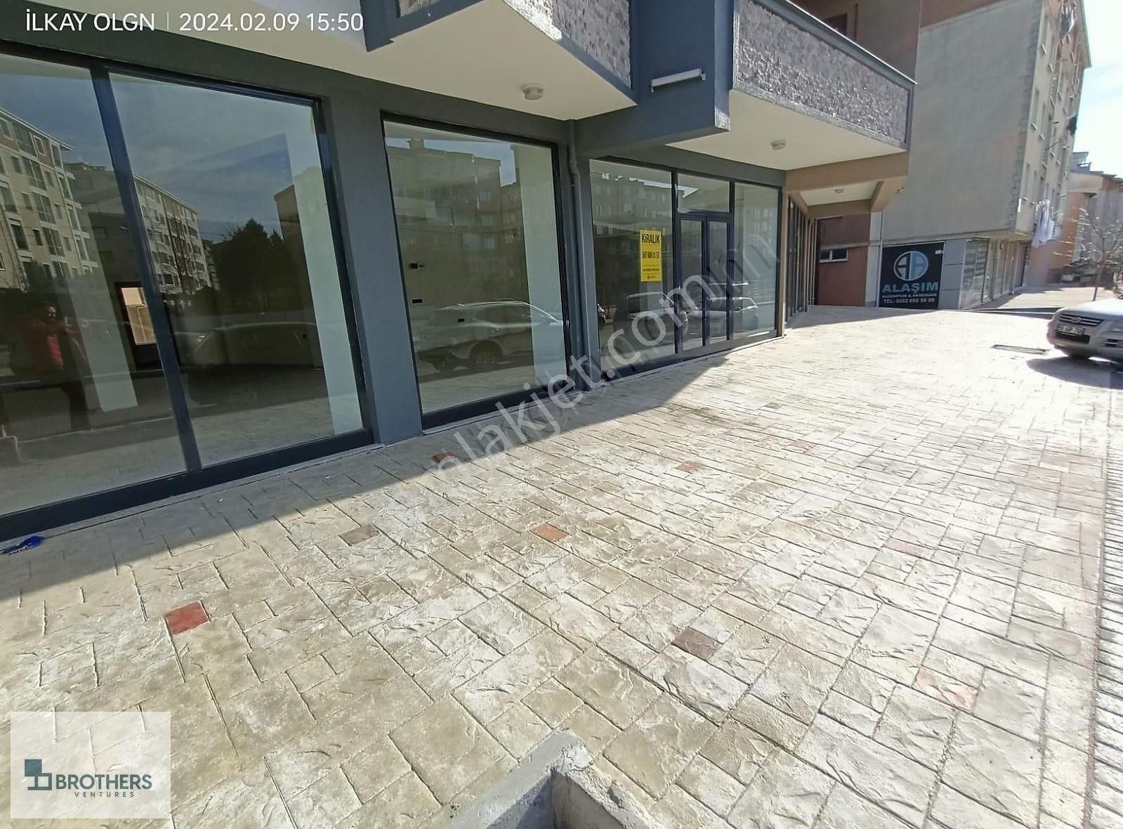 Brothersdan Alipaşada 340m2 Kreş Kiracılı Satılık Dükkan - Görsel 4