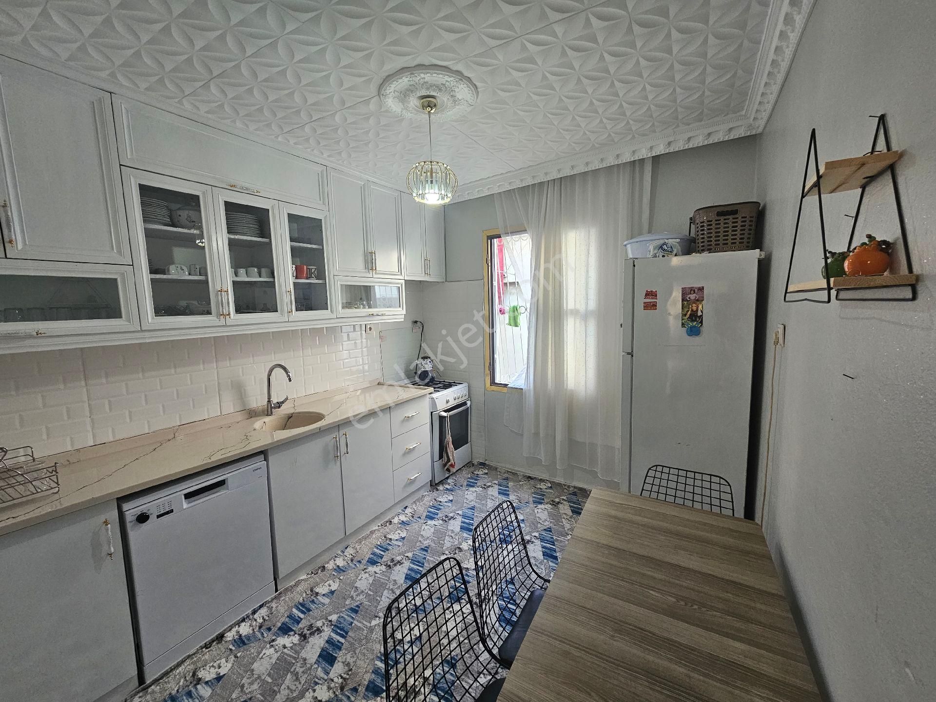 Seyhan Da Gülbahçesi Mh Eski Orgeneral Okulun Karşısı 2 Katlı Müstakil Ev Çift Köşe Başı - Görsel 4