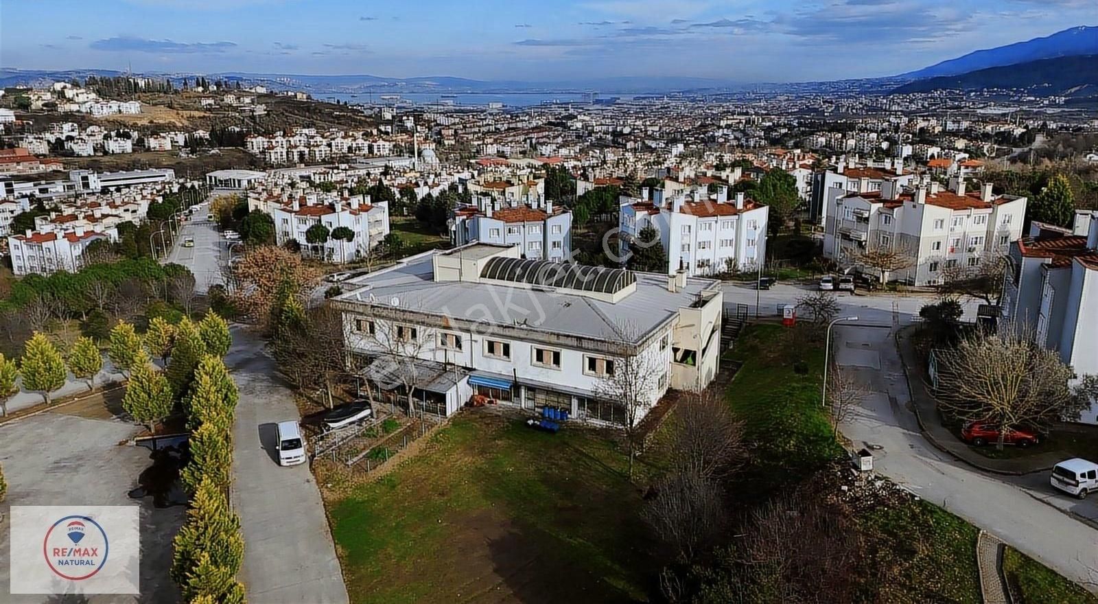 Natural-gölcük Saraylı Kalıcı Konutlar İş Merkezinde Satılık