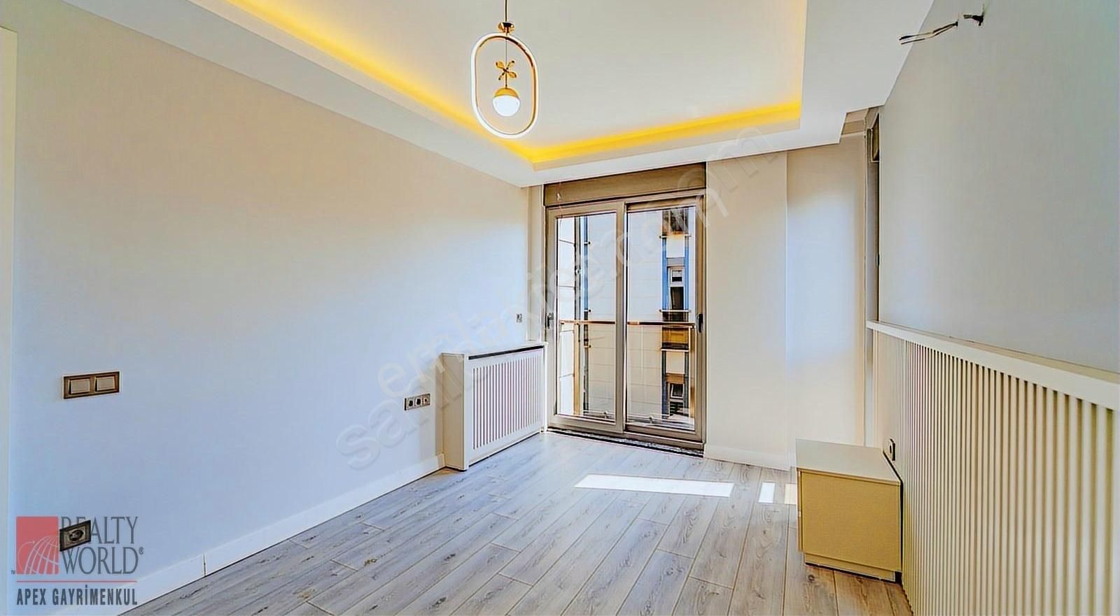 Belek'te Müstakil Havuz Ve Otoparklı 3+1 Triplex Sıfır Villa - Görsel 5