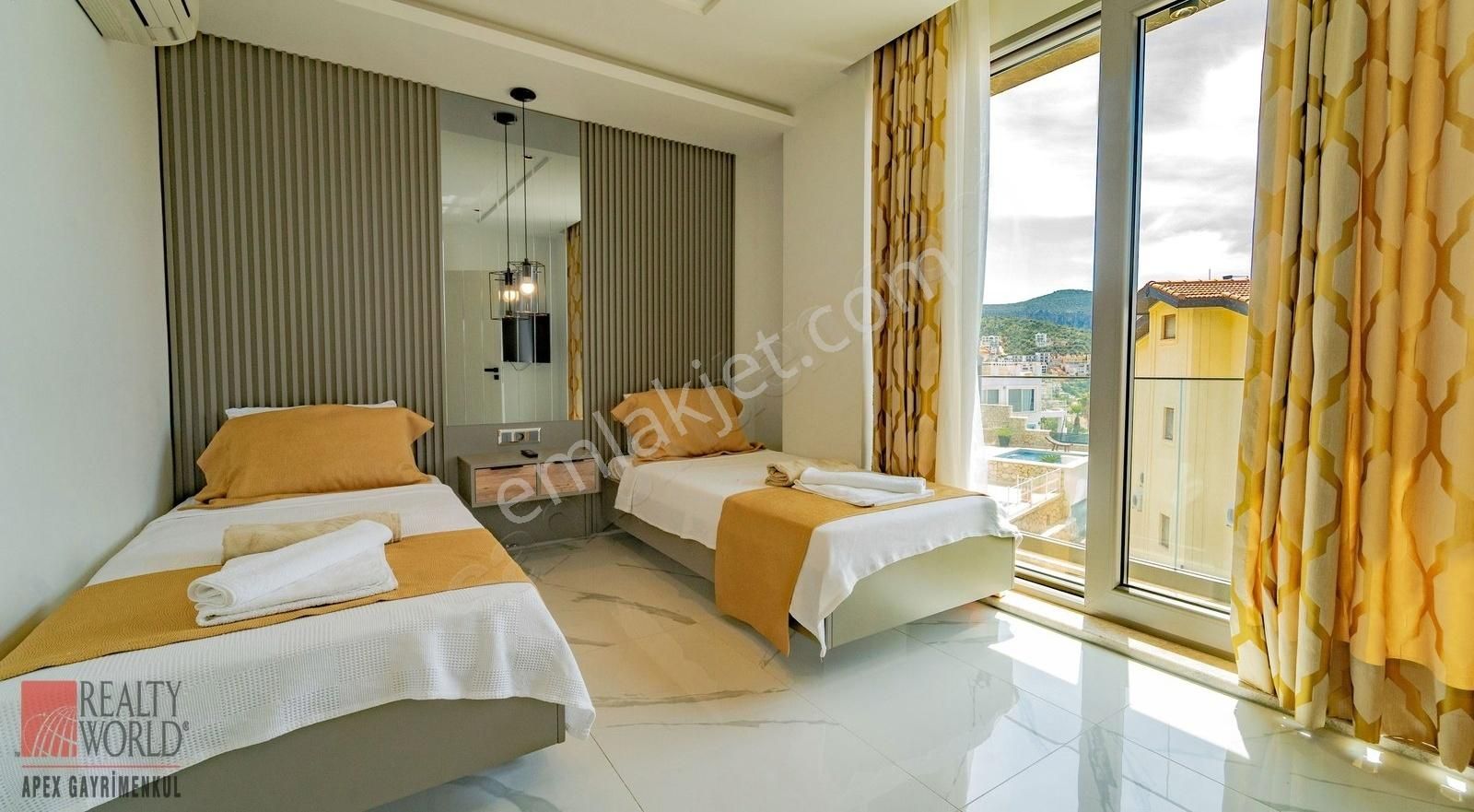 Kalkan Kışla'da Deniz Manzaralı, Ultra Lüks Donanımlı Villa - Görsel 16