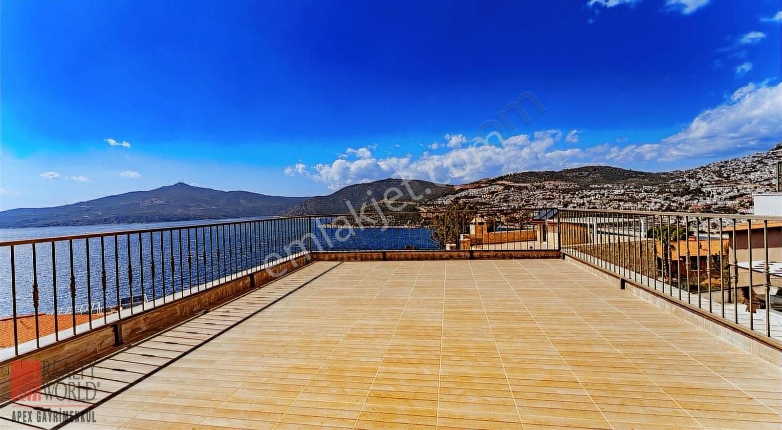 Kalkan Kışla'da Deniz Manzaralı, Ultra Lüks Donanımlı Villa - Görsel 4