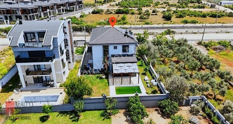 Döşemealtı Yeşilbayır'da 500m² Arsada 4+1 Fırsat Müstakil Villa - Görsel 14
