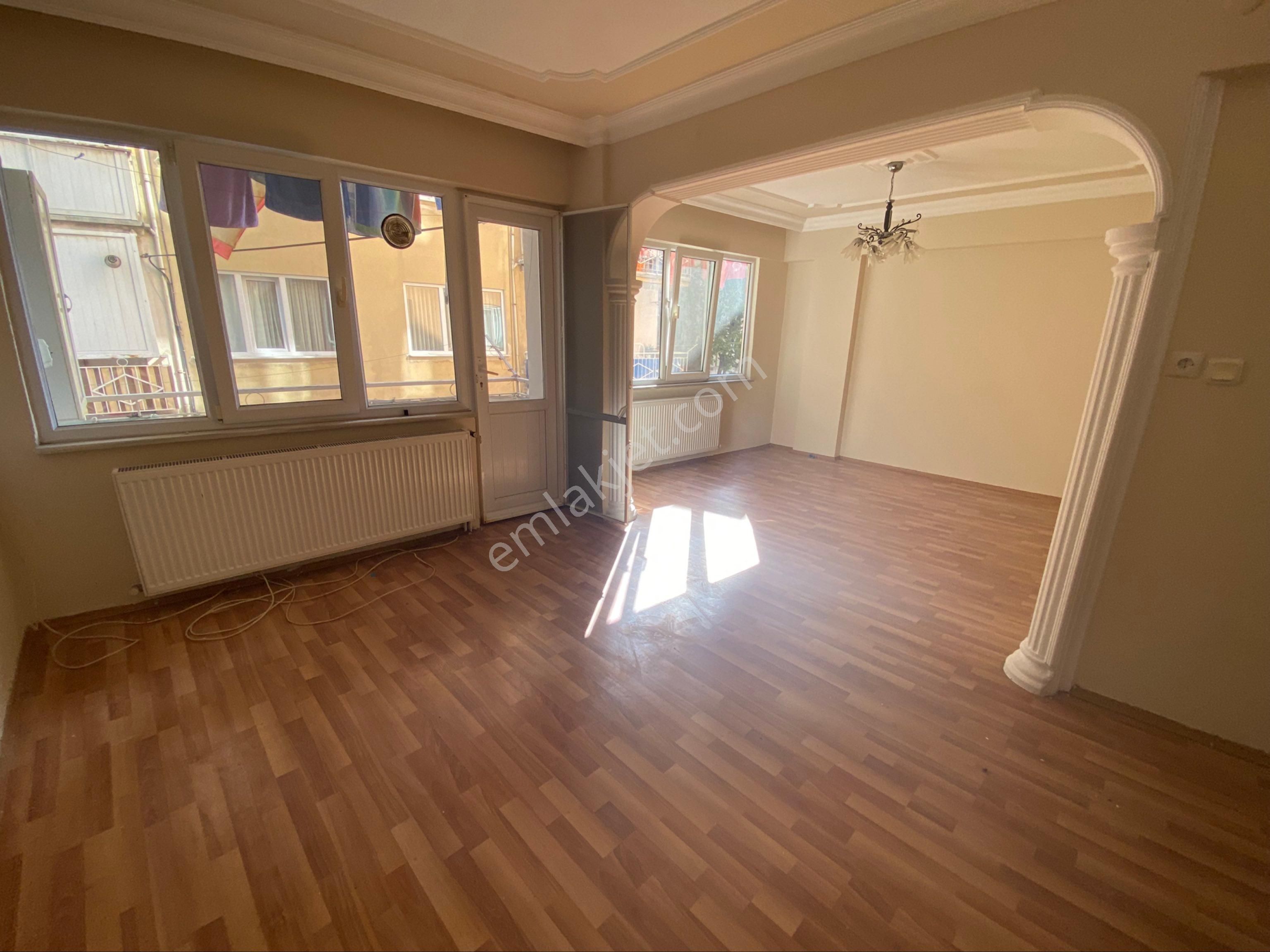 Fatihten Kayhanda 2+1 90m2 1.kat Sağlam Zemin Satılık Daire