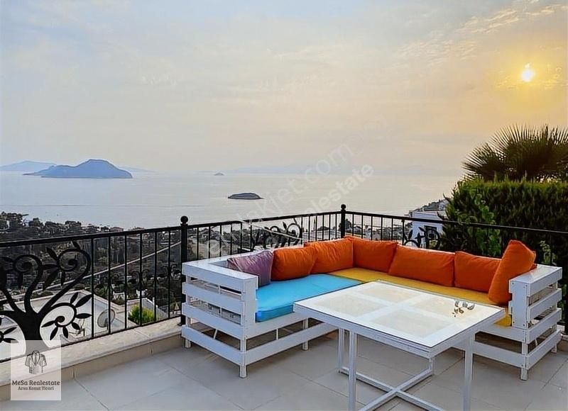 Mesa Dan Safir Evlerinde Site Ve Bölgenin En Şerefiyeli Villası