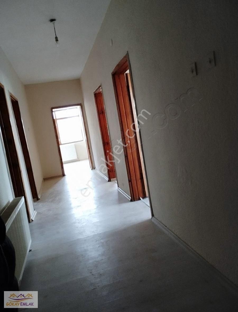 Gökaydan Yapılı Doğalgazlı Müstakil Arakat Kiralık 3+1 Daire