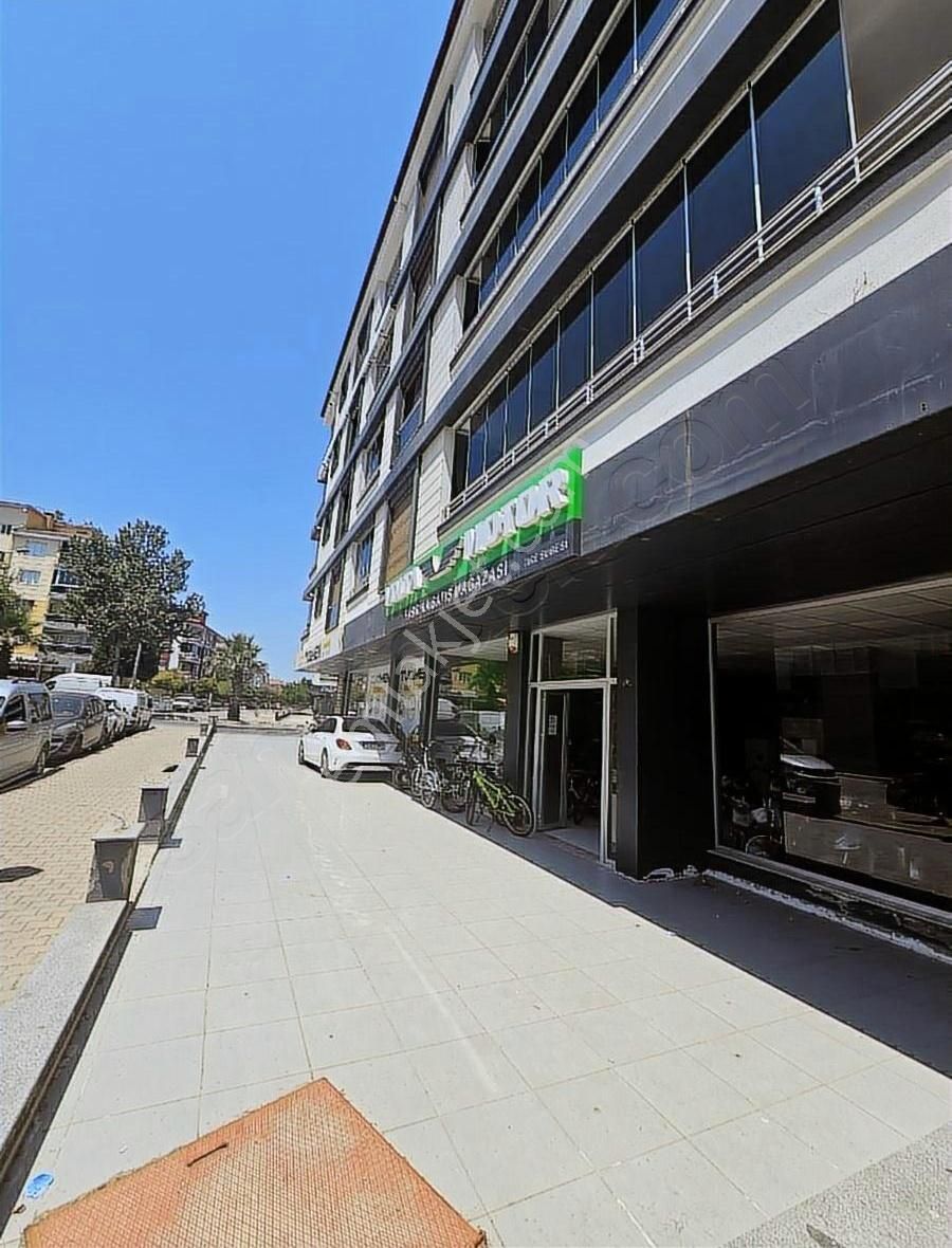 Tire Batı Çevre Yolunda As Ecza Deposu Yajını Kiralık Dükkan