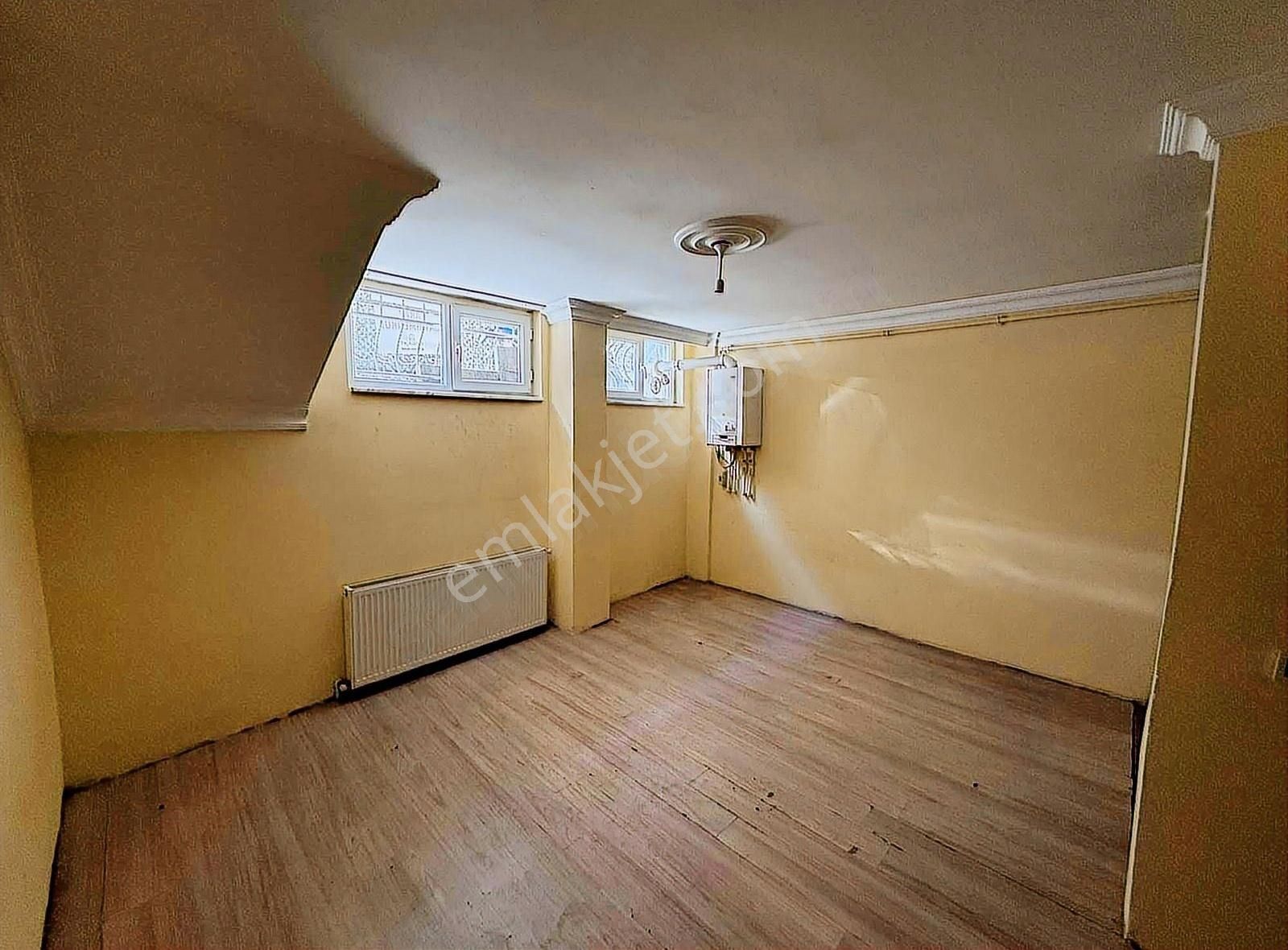 M.akif'de İskanlı Yeni Daire 1+1 Bahçeli Güney Cephe - Görsel 13