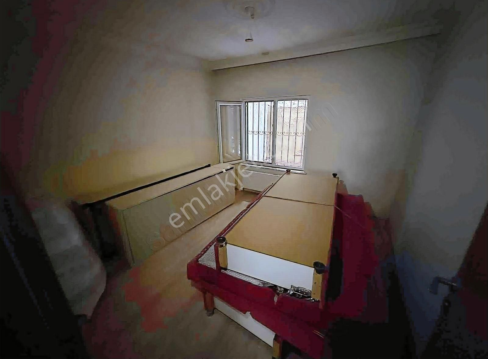 M.akif'de İskanlı Yeni Daire 1+1 Bahçeli Güney Cephe - Görsel 7