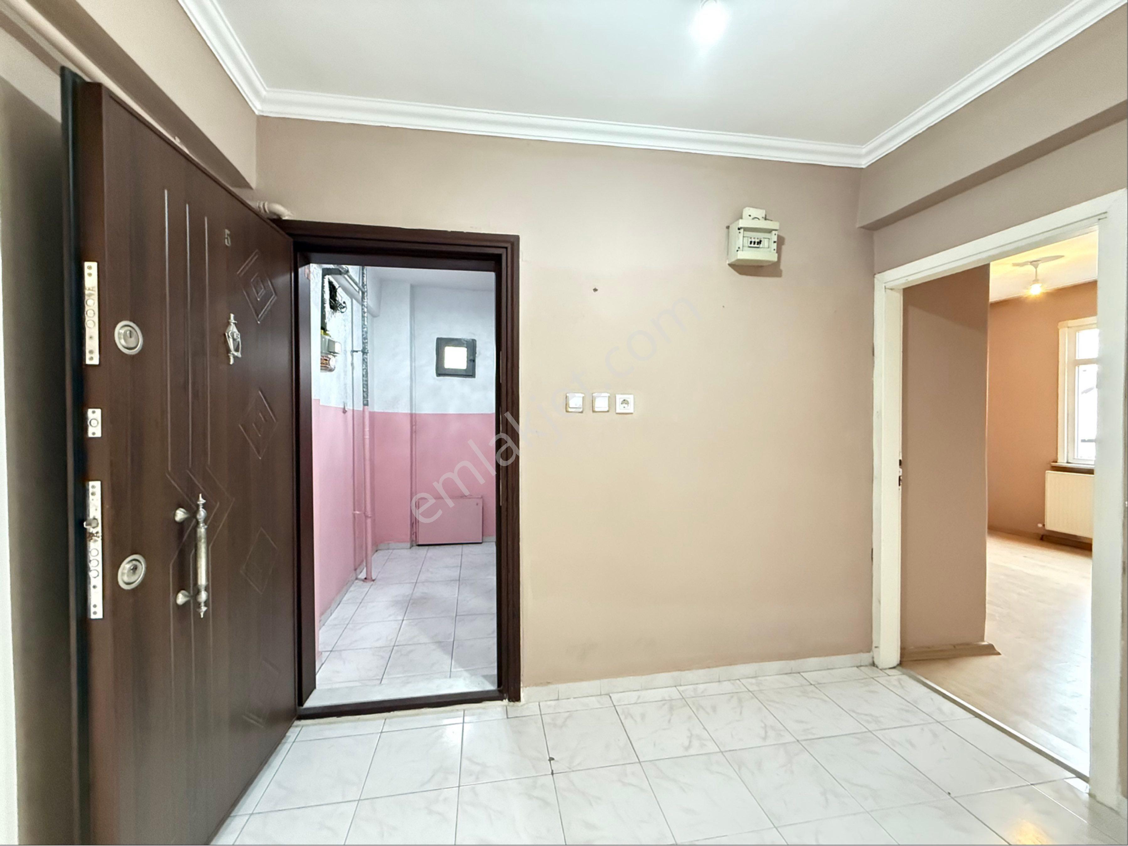 Tek Daire Üzeri Yapılmış Aile Binasında 95m2 2+1 Güney Cephe Daire - Görsel 14