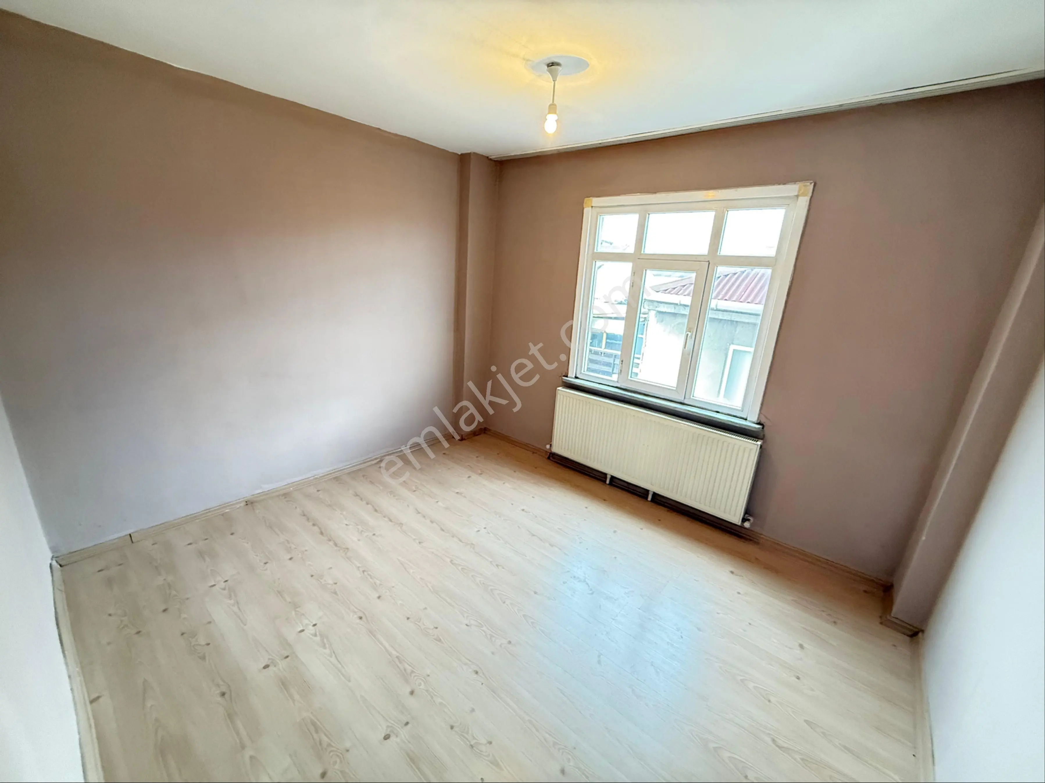 Tek Daire Üzeri Yapılmış Aile Binasında 95m2 2+1 Güney Cephe Daire - Görsel 3