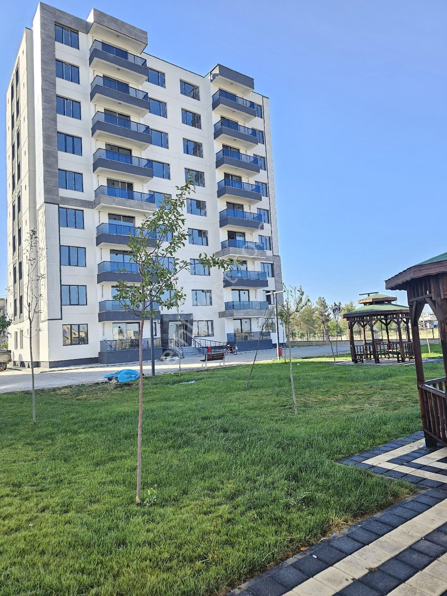 Altındağ Karşısında Lüks Havuzlu Sitede Satılık 2+1 Daire