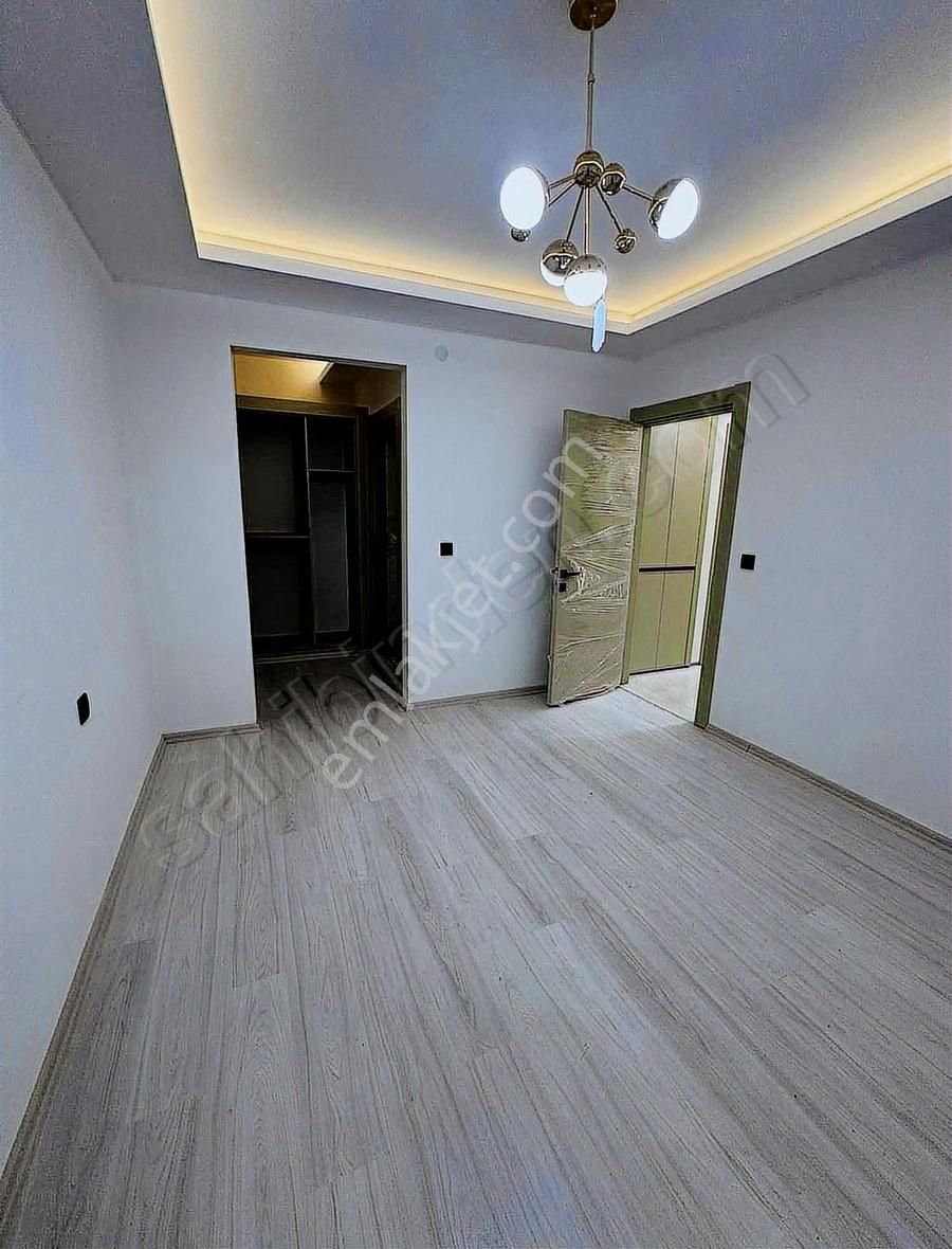 Akdeniz Den Erkilet Osmangazi Mh Satılık Lüx 3+1 Dairesi