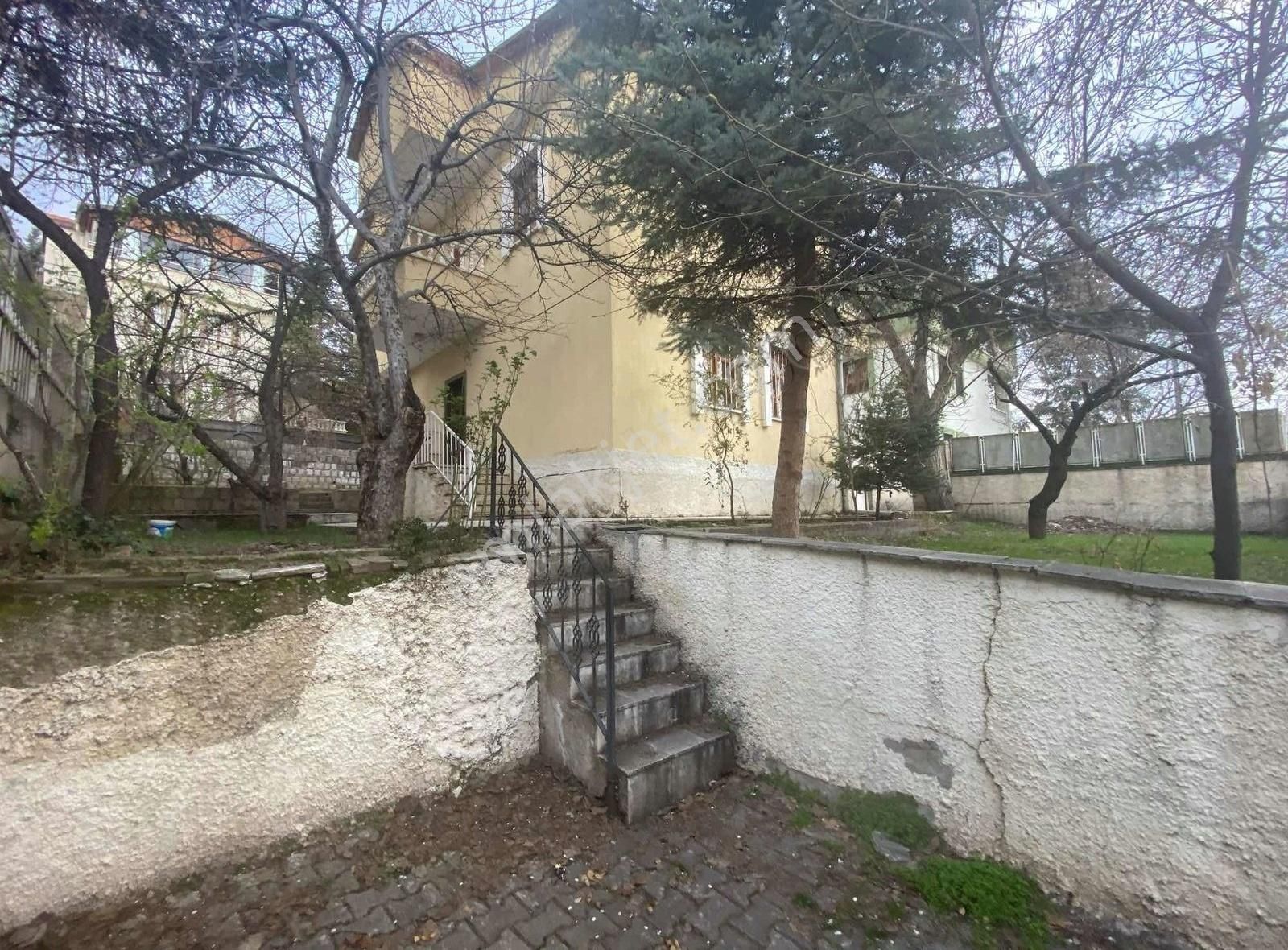 Akdeniz Gayrimenkulden Becen De 3+1 Satılık Butik Villa