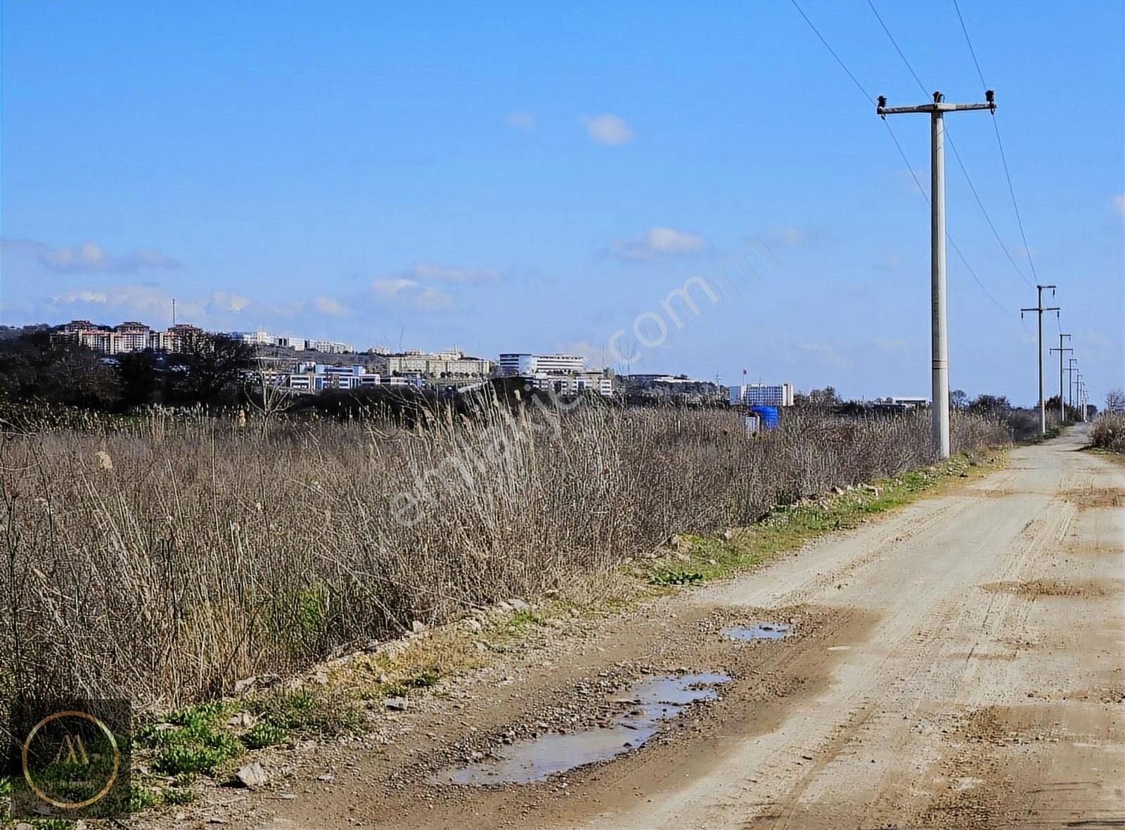 Cbü Kampüs Yakını Yatırımlık Tarla 512 M2