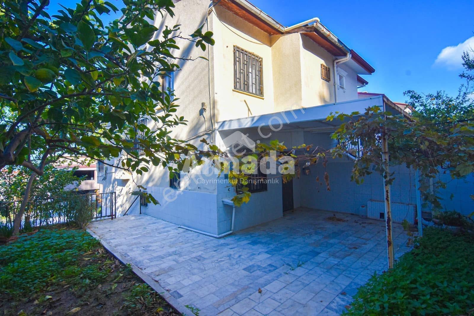 Kuşadası Merkez'de Zeminden Deniz Manzaralı Villa - Görsel 10