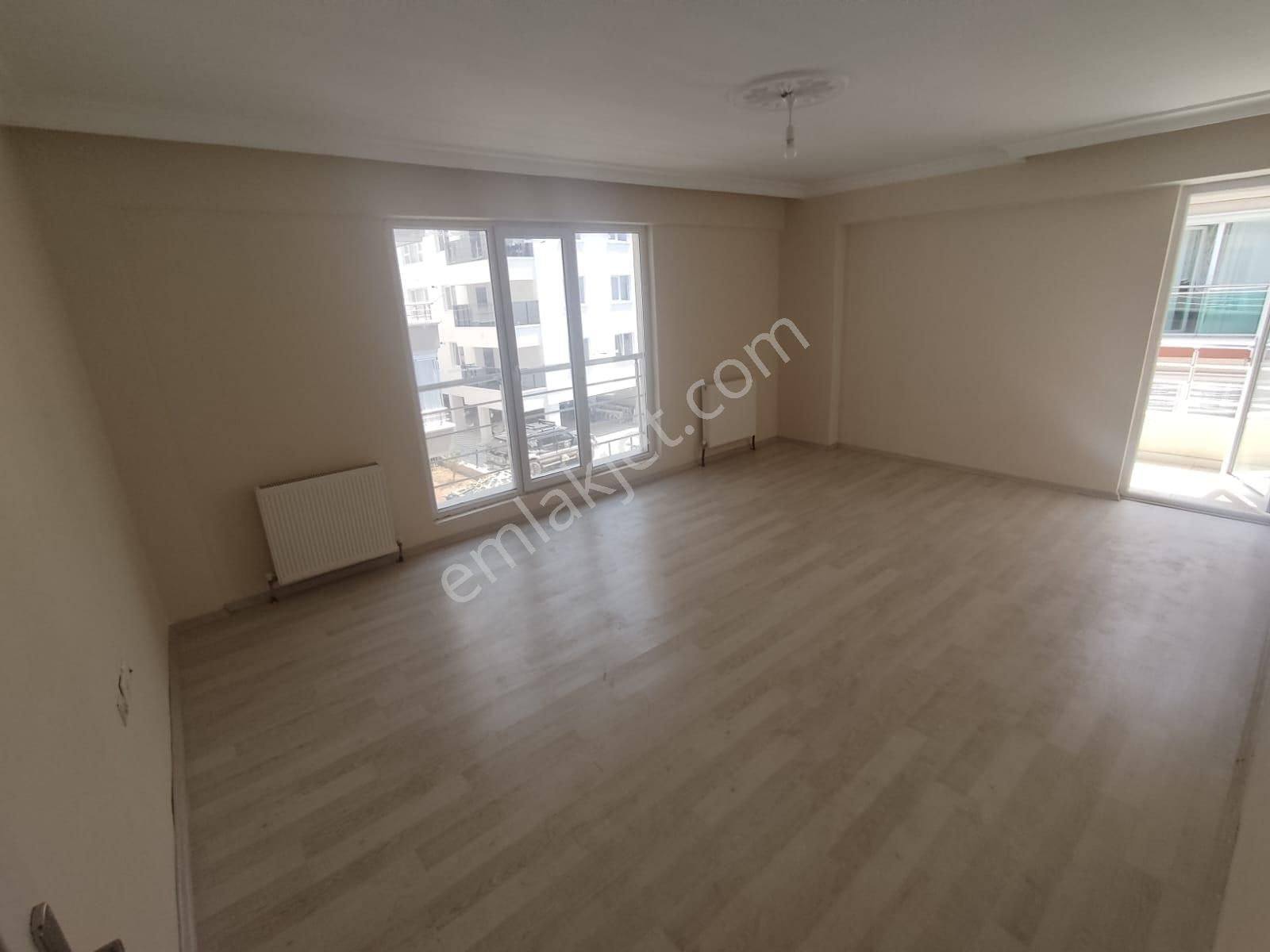 ▅▆█m Ü L K Ｅｍｌａｋ█▆▅ 4+1, 200 M2 Net Mükemmel Konumda Geniş Daire