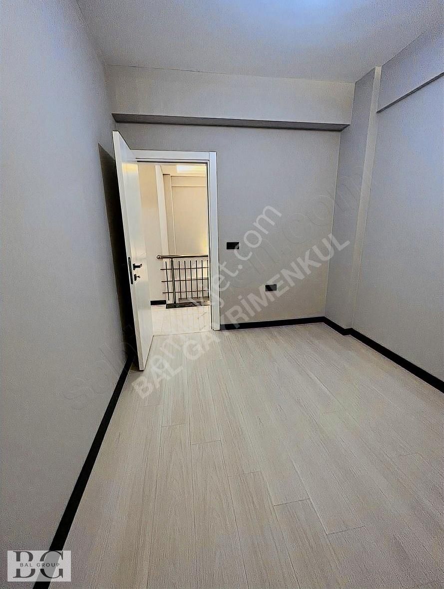 Bal Gayrimenkul - Gazipaşada Bahçeli Tek Müstakil Dubleks Villa - Görsel 28