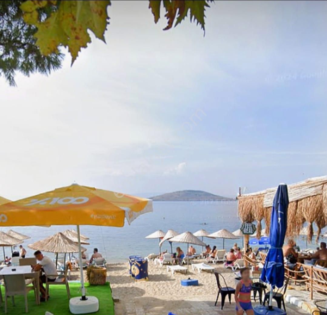 Erkutun'dan, Avşa Adası'nda Sahile Yakın, Bahçeli Satılık Dubleks Villa