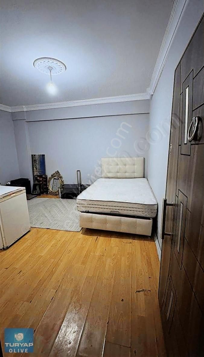 1+0 Stüdyo Eşyalı Daire (yeni Tadilatlı Temiz)