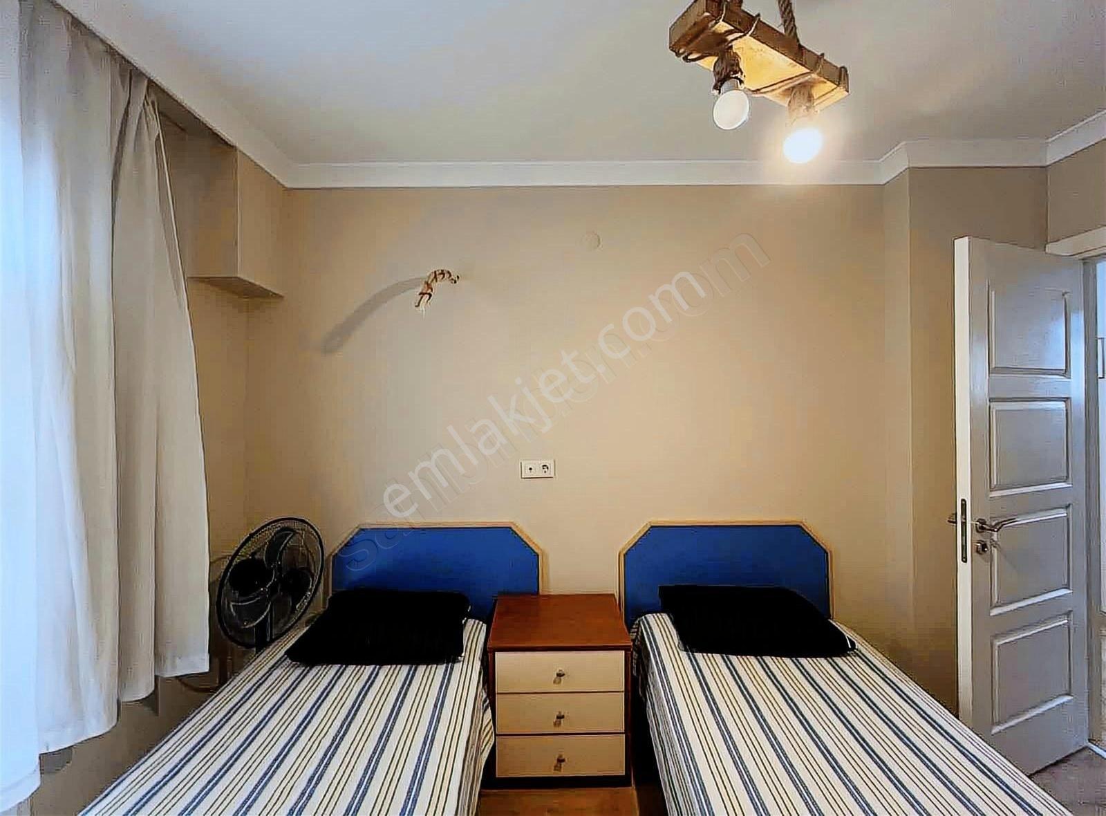 Yiğit Gayrimenkulden Çeşme Merkez Marinada Satılık 2+1 Daire - Görsel 5
