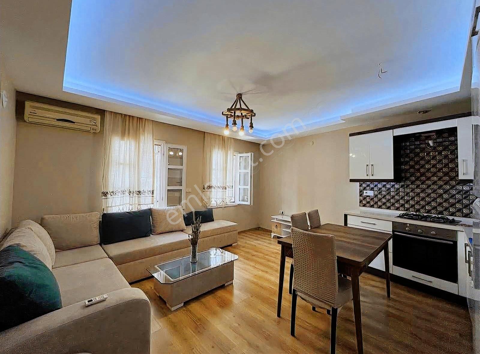 Yiğit Gayrimenkulden Çeşme Merkez Marinada Satılık 2+1 Daire - Görsel 25