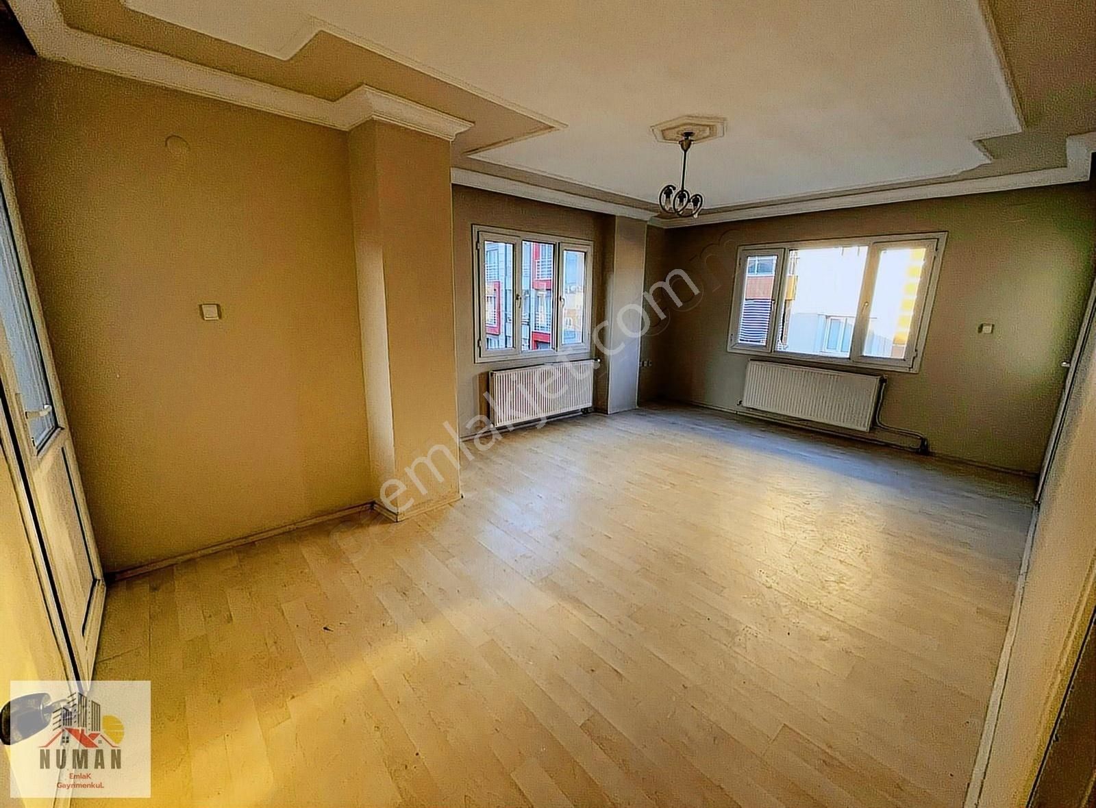 Altıeylül Mahallesinde Kiralık Geniş 3+1 Daire