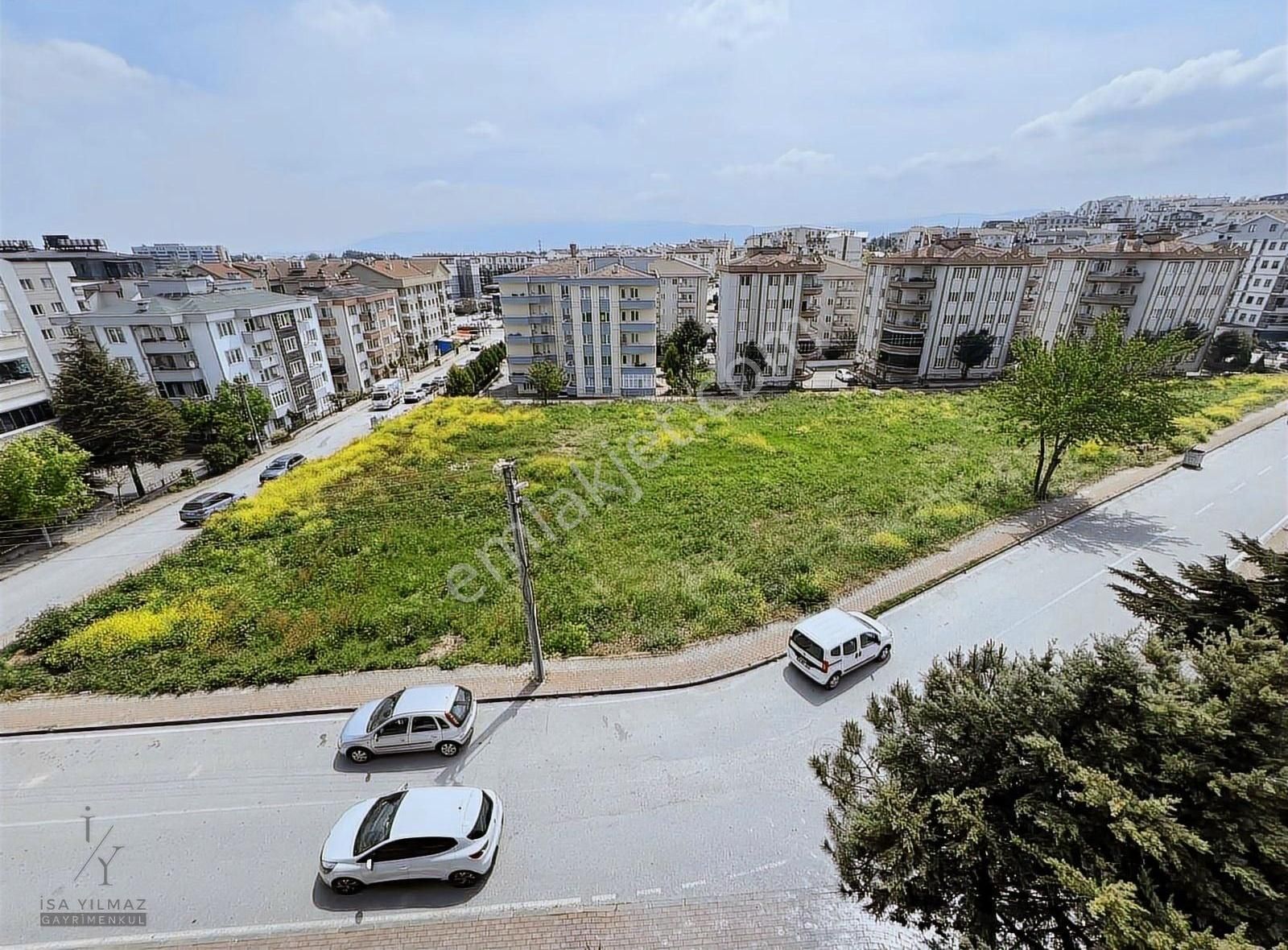 İsa Yılmaz'dan 3+1 Arakat 130m Aile Binası Ayrı Mutfaklı Daire - Görsel 11