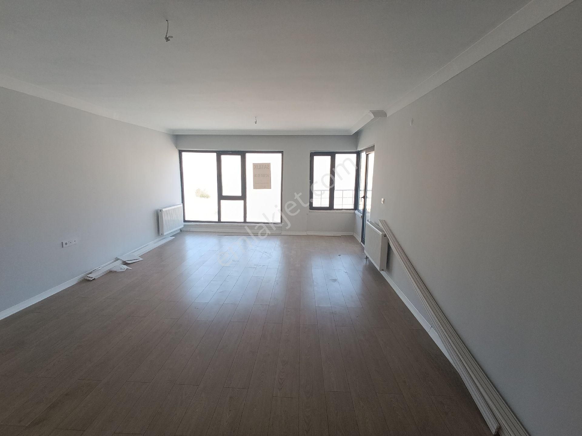 Çiğnitaş Umut.tan Satılık Site Dairesi 3+1 Ara Kat 5 Çift Balkon