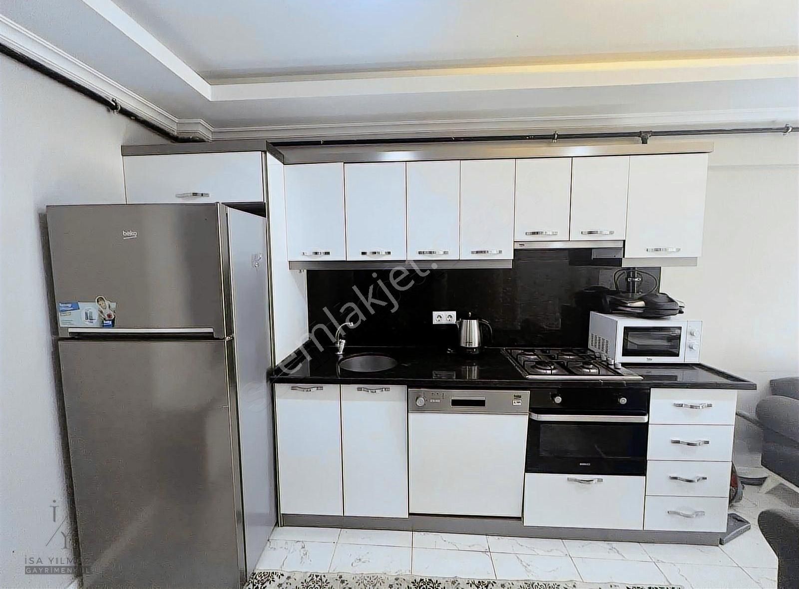 İsa Yılmaz'dan Havuzlu Fitness Saunalı Site İçi Ön Cephe 60m - Görsel 19