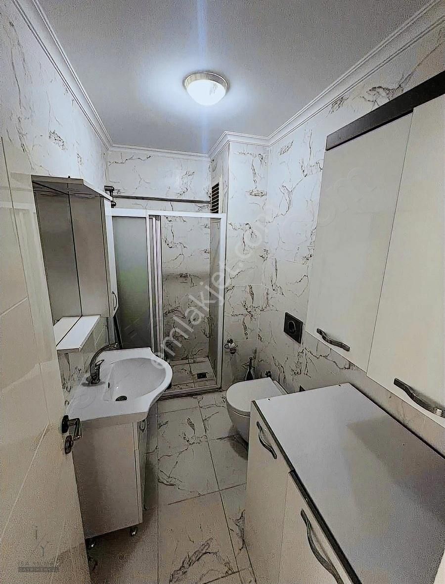 İsa Yılmaz'dan Havuzlu Fitness Saunalı Site İçi Ön Cephe 60m - Görsel 8