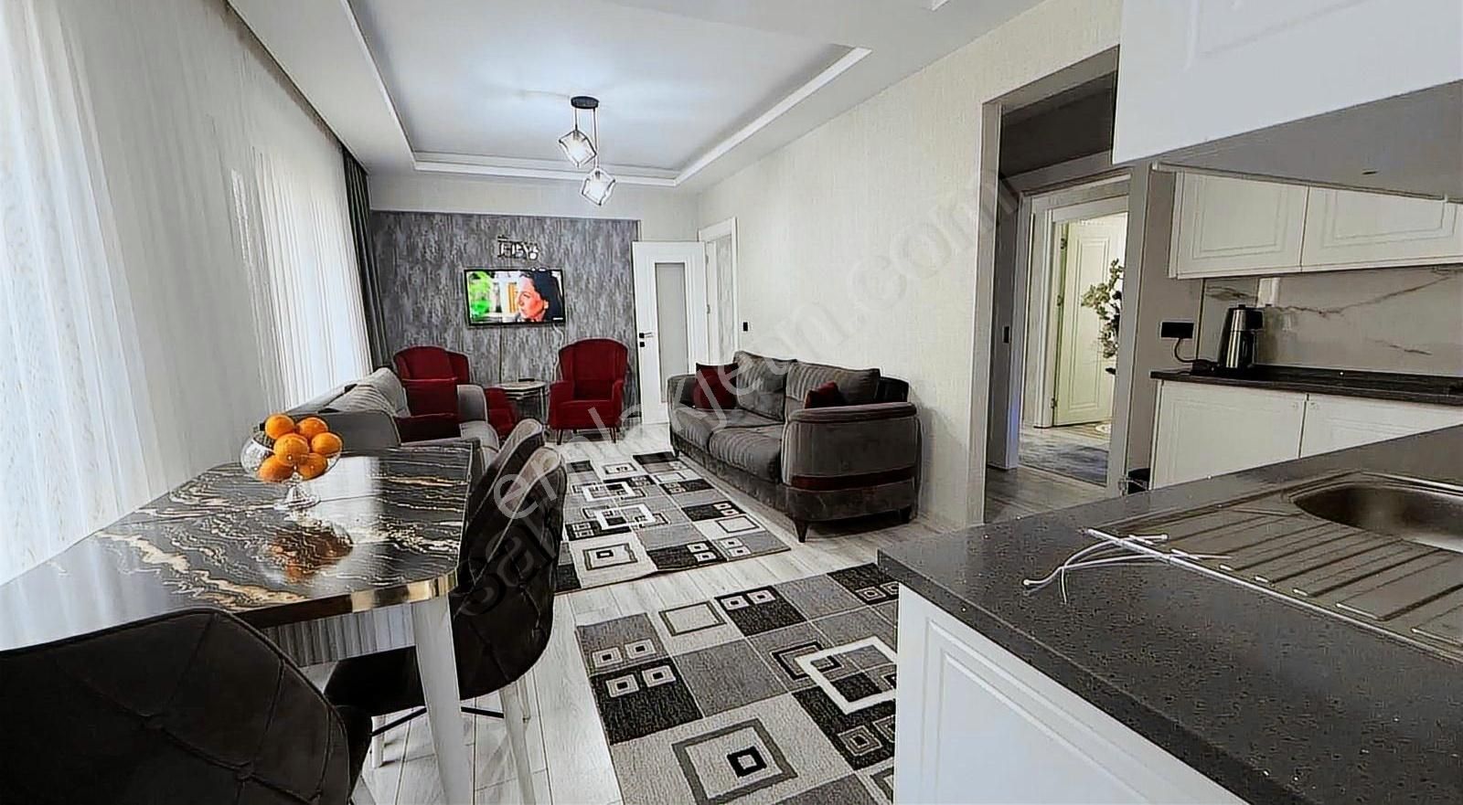 Emlak Ofisim Den Mithatpaşa Mahallesinde 3.5+1 Lüx Daire