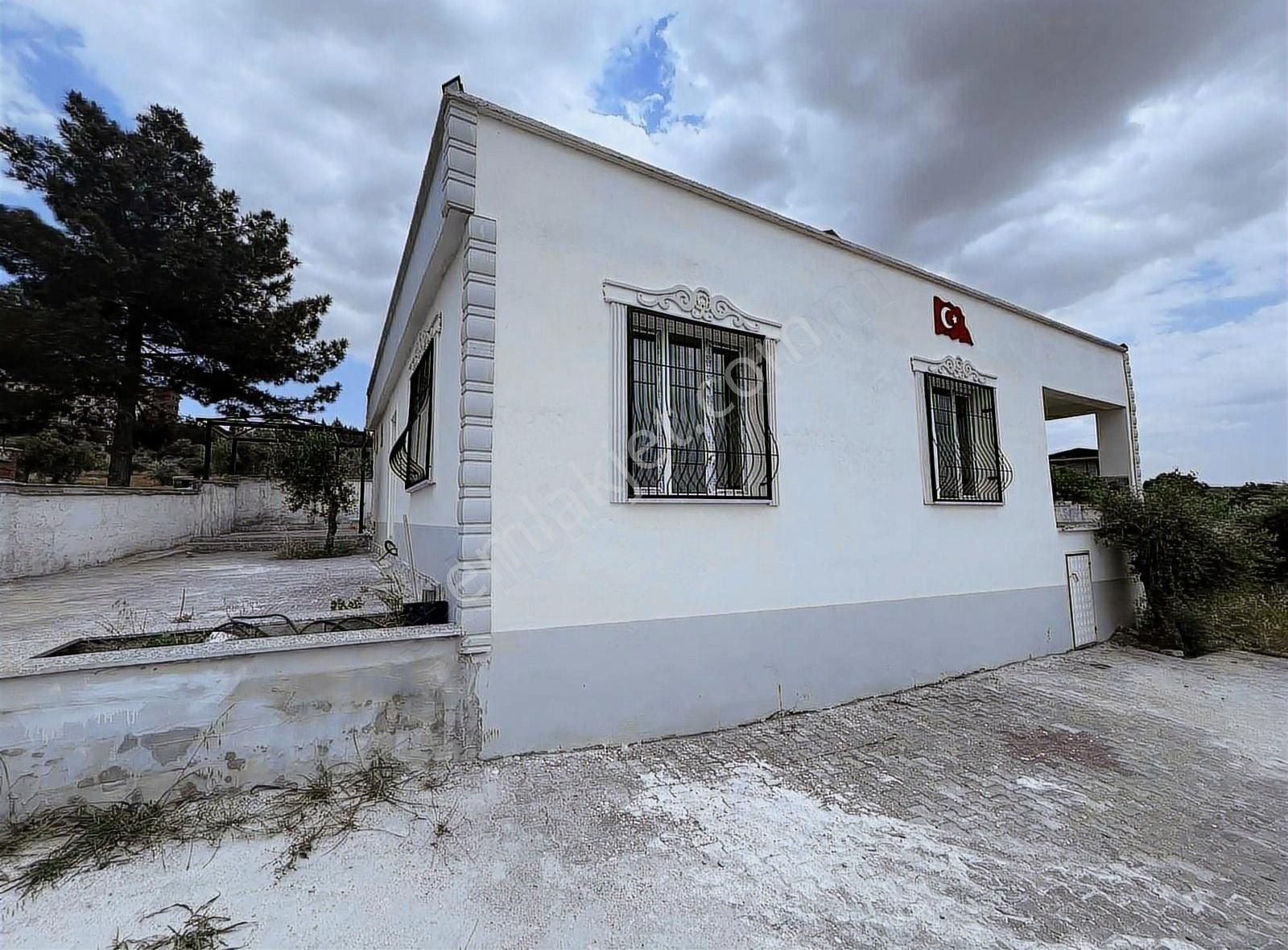 Aksoy Emlaktan Oğuzeli Subaşında Elektriği Suyu Mevcut Bağ Evi - Görsel 6