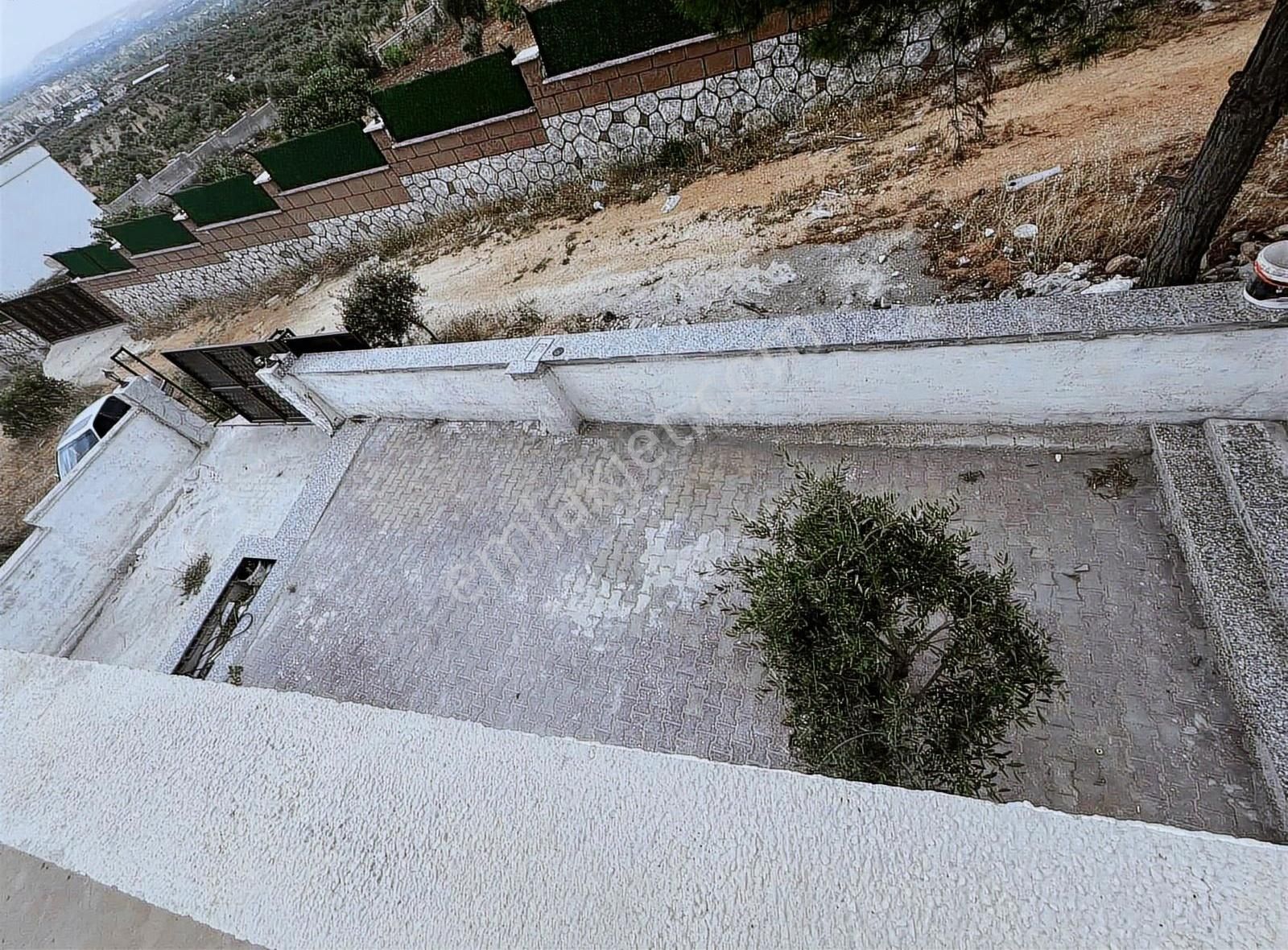 Aksoy Emlaktan Oğuzeli Subaşında Elektriği Suyu Mevcut Bağ Evi - Görsel 5