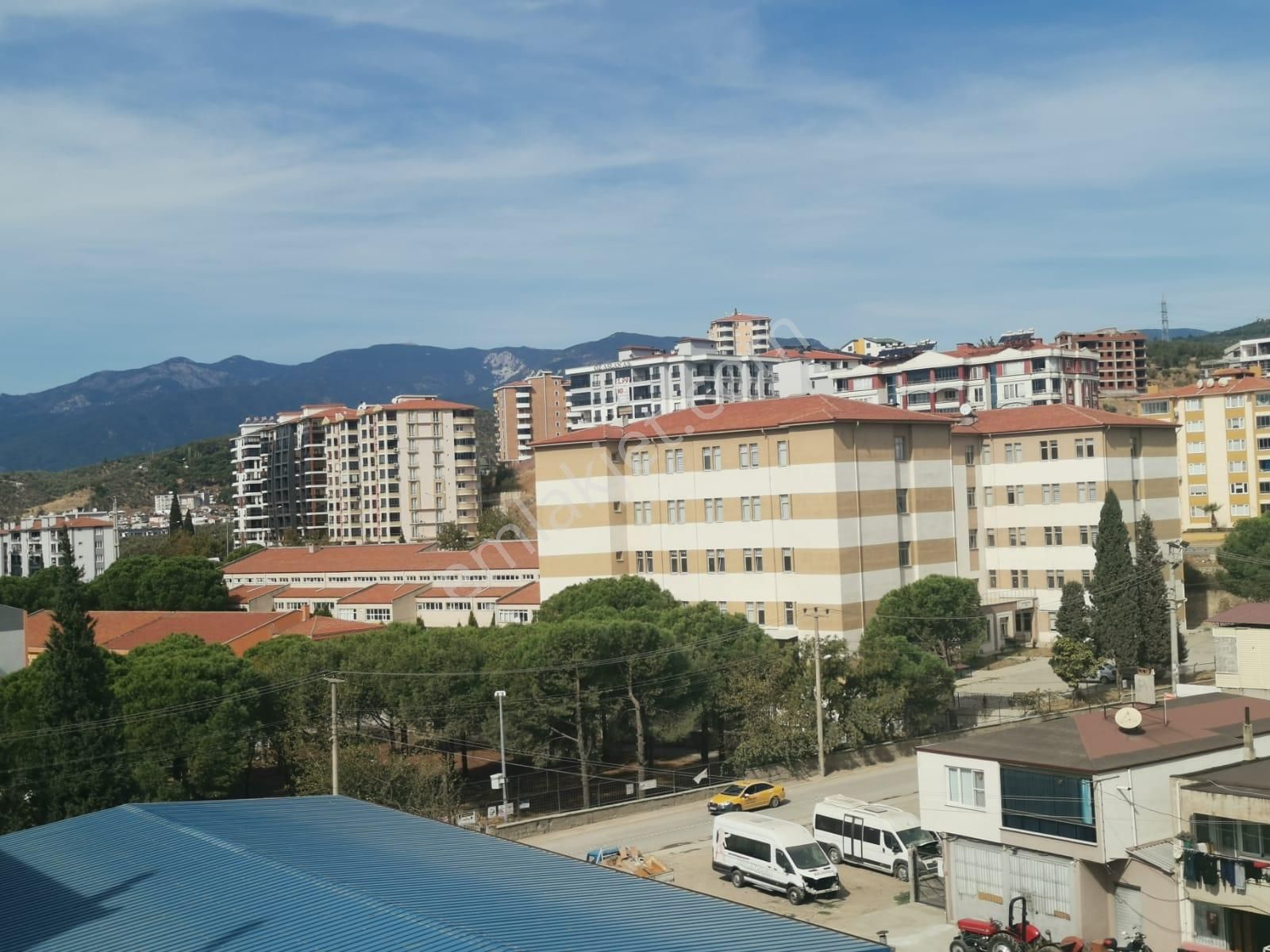 Edremit Gazicelel Da Kiralık 2+1 Daire