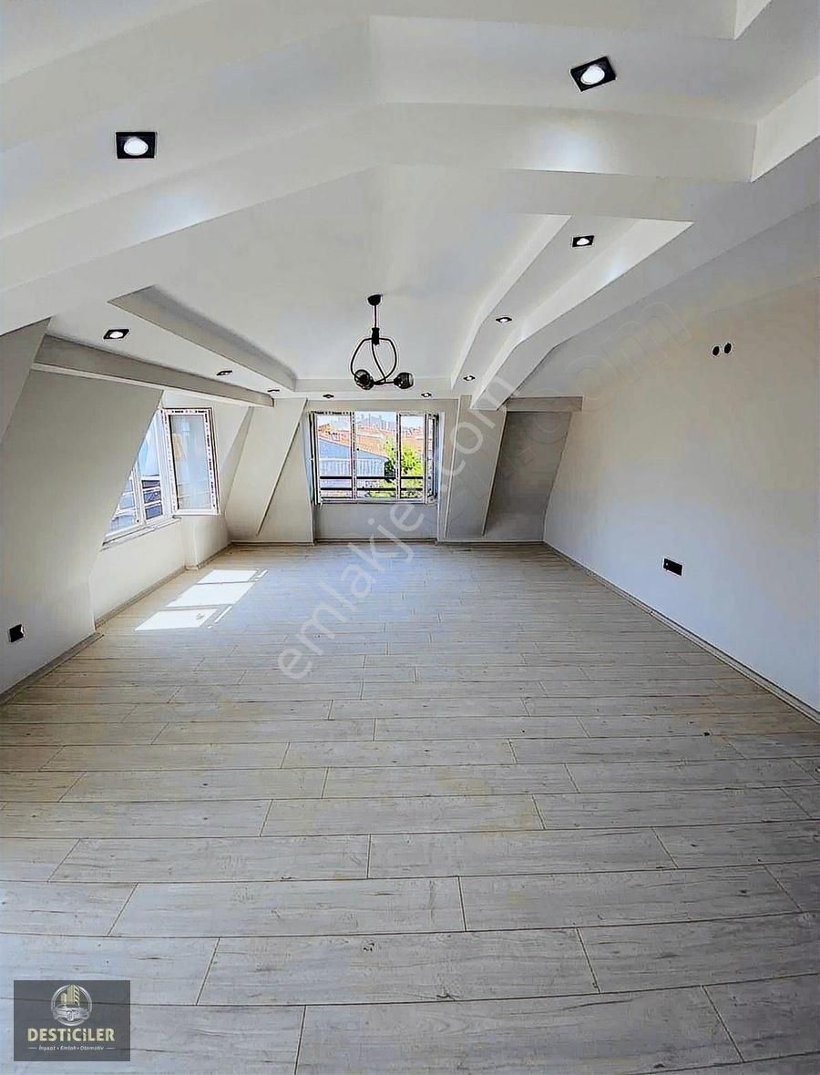 Au Desticilerden Zafer'de 185 M2 Geniş 4+1 Dubleks Daire