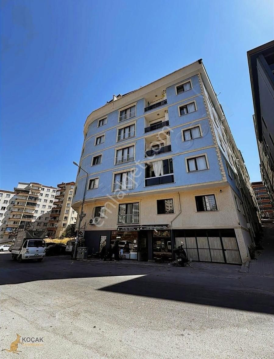 Koçak Group'tan Güzelyalı'da 8 Yaşında Daire
