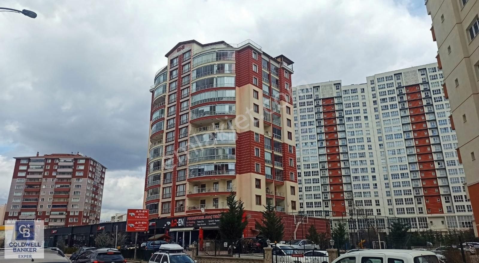 Batıkent Çakırlar Büyük Göbekte Ara Kat Kiralık 4+1 Daire