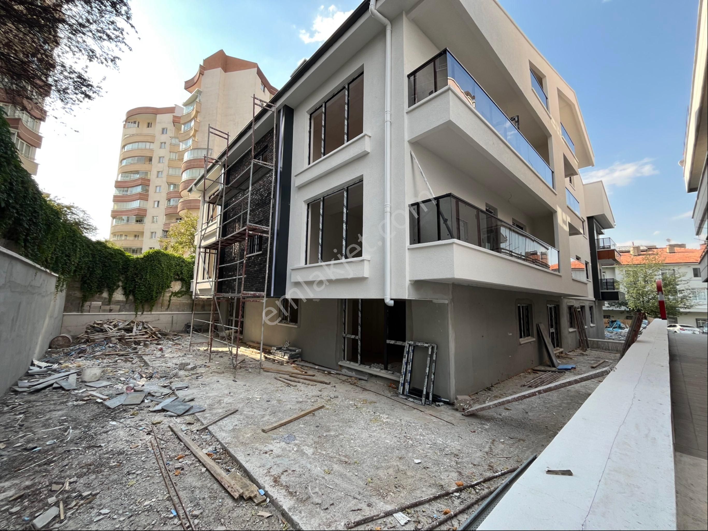 İlker Caddesi 19 Mayıs Hastanesi Yanı 17 Adet Karma Daire Komple Kiralık - Görsel 2