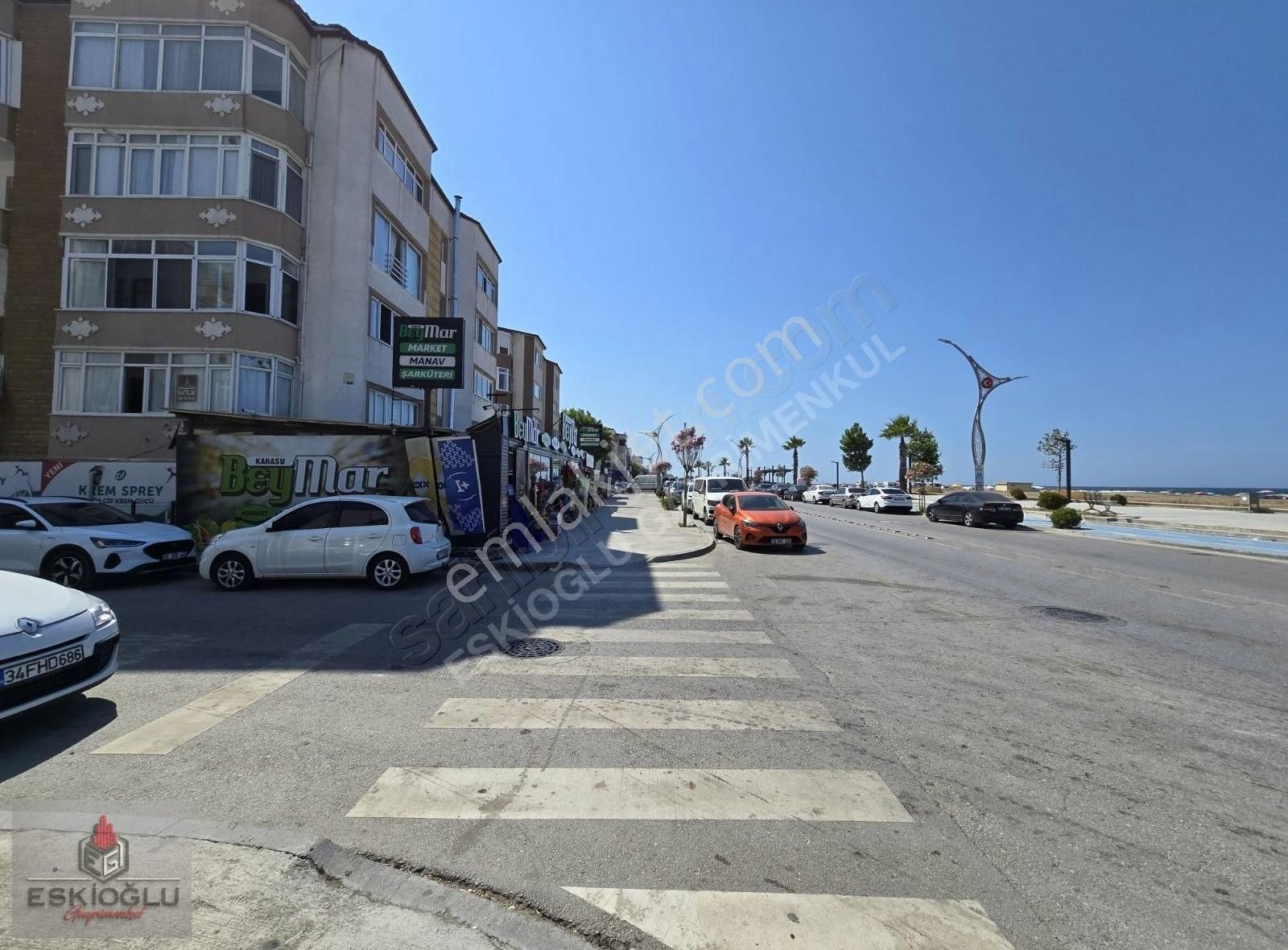 Merkezi Konumda Denize Sıfır Binada 2+1 Kombili Daire
