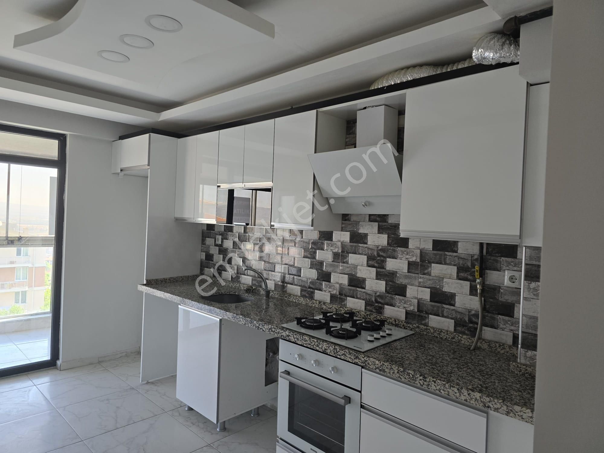 Emek Mah Tarih Bulvarı Yakını Ayrık Nizam 2+1 Satılık Daire Ps-8