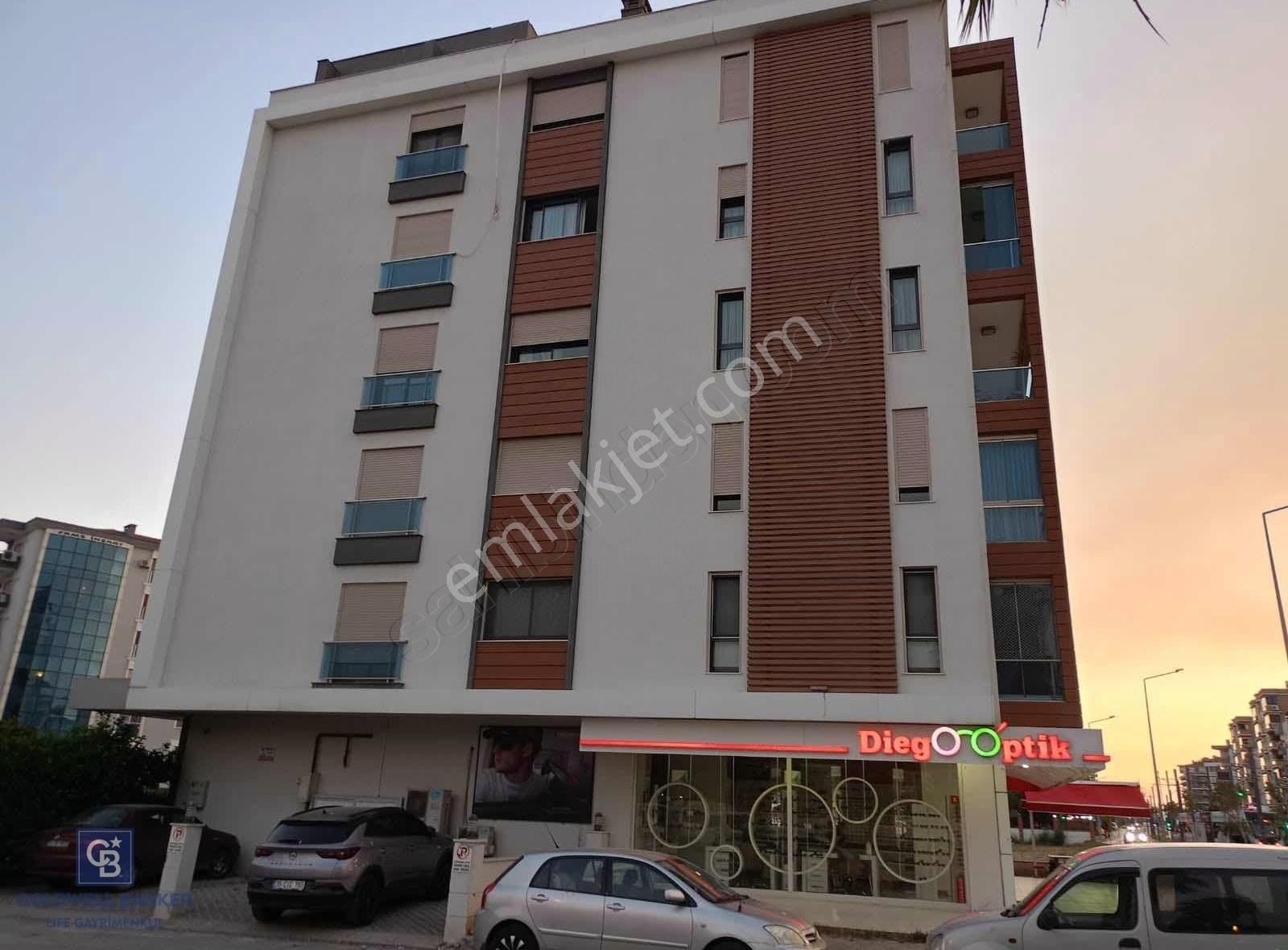 Çiğli Ataşehir'de Satılık 3+1 Daire