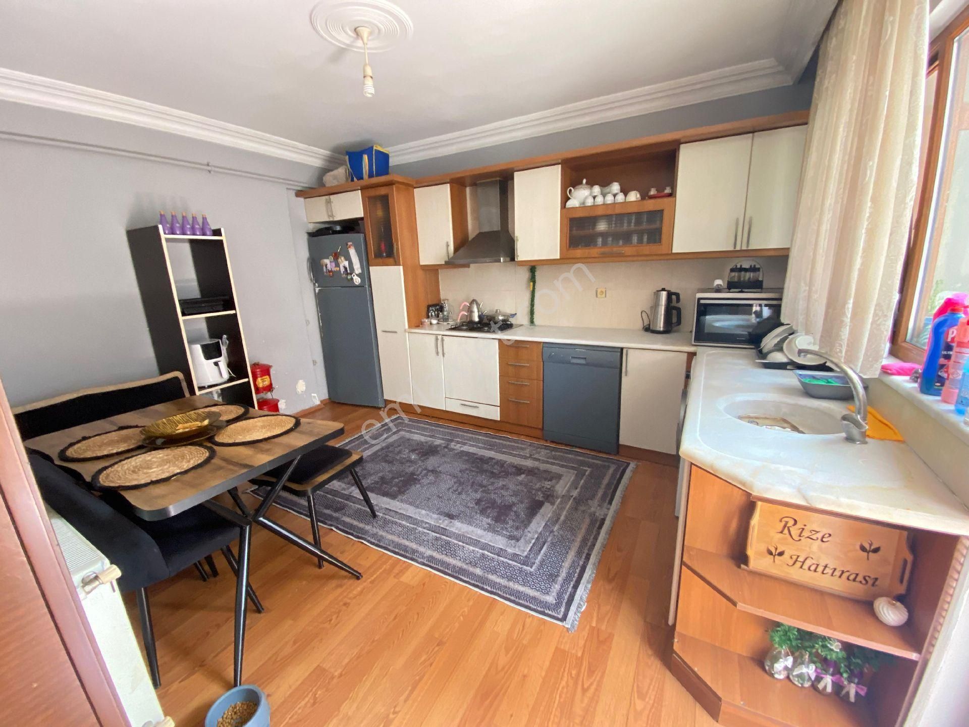 Gençbay Emlak'tan Samsun İlkadım Saitbey Mah De Satılık 3+1 Geniş Daire