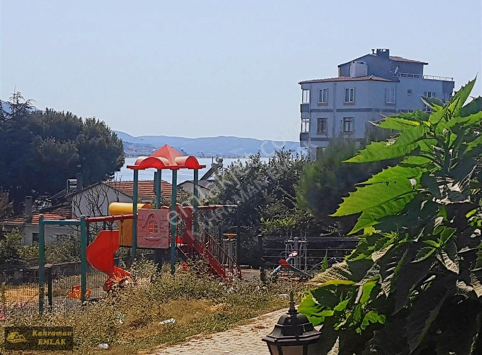Korukent Akaykent Sitesinde 2+1 Doğa Deniz Manzaralı Yüksekgiriş