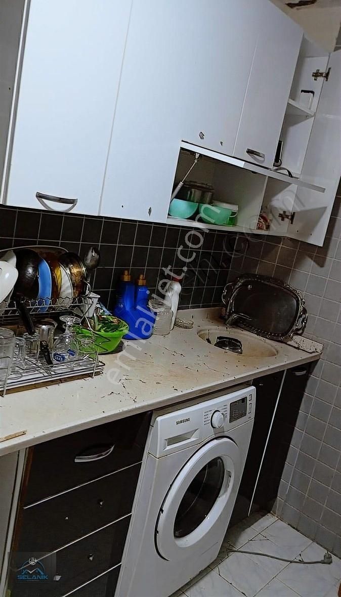 Selanik'ten Yenibey Mah. Satılık 3 Katlı Müstakil Ev - Görsel 3