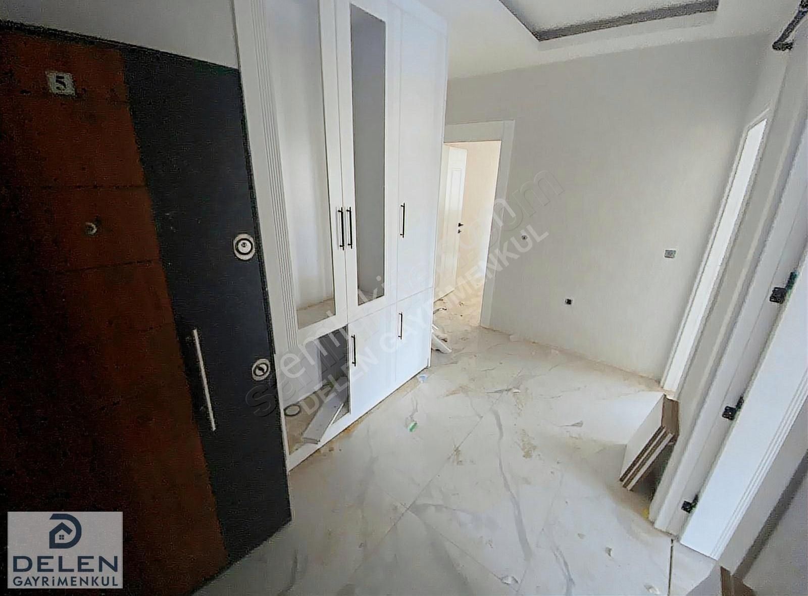 Delen Gayrimenkul'den Bakımlı Ultralüx Satılık 2+1 Daire