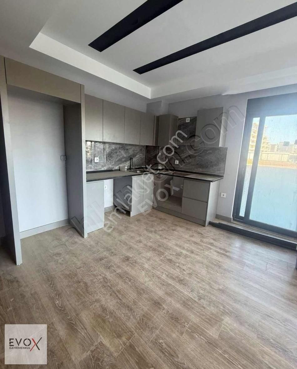 Altıntaş'da 1+1 Bahçe Kullanımlı Satılık Daire
