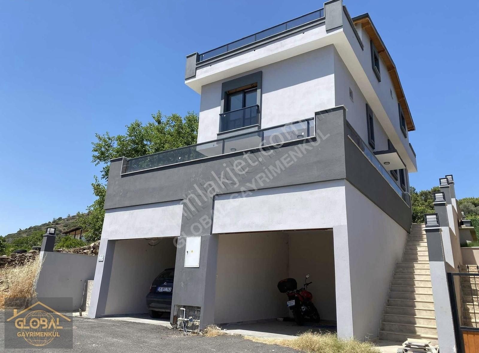 Global'den Deniz Manzaralı Lüks Villa - Görsel 3