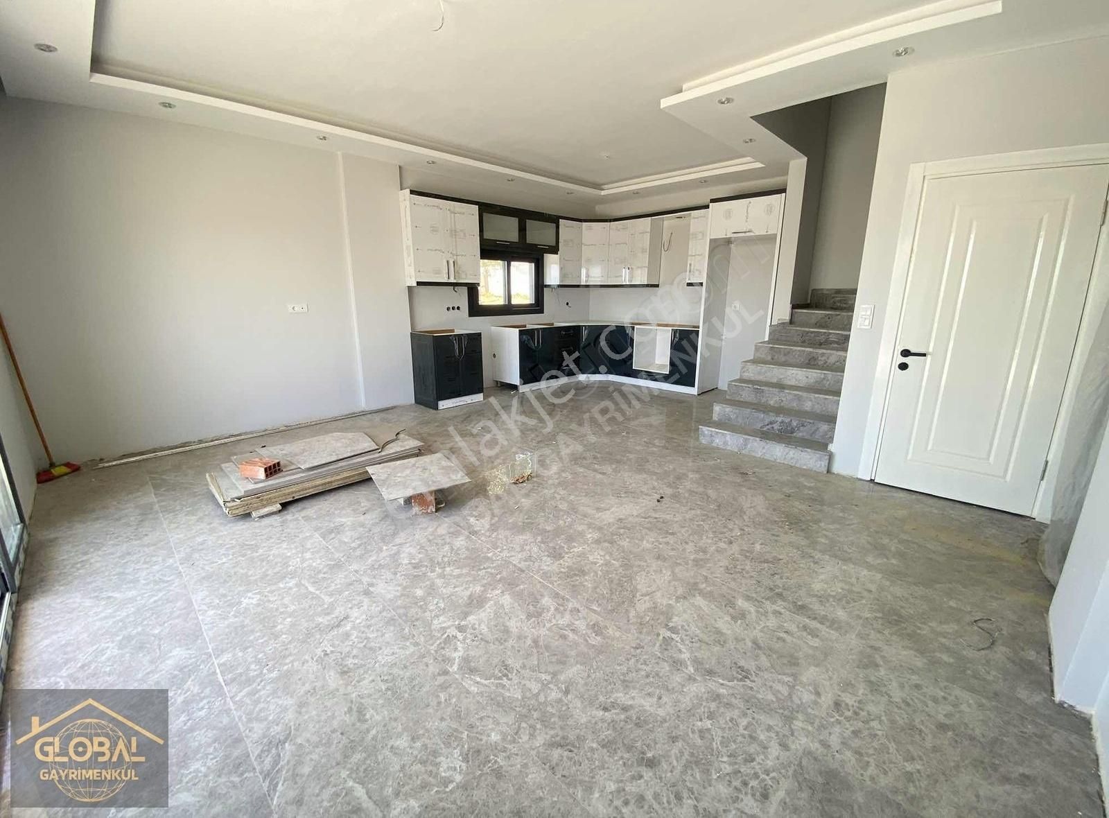 Global'den Deniz Manzaralı Lüks Villa - Görsel 15