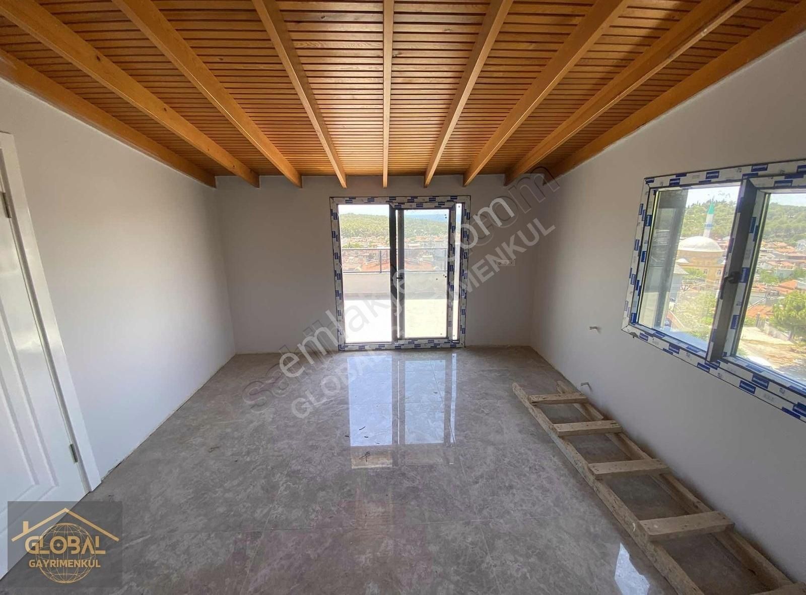 Global'den Deniz Manzaralı Lüks Villa - Görsel 14